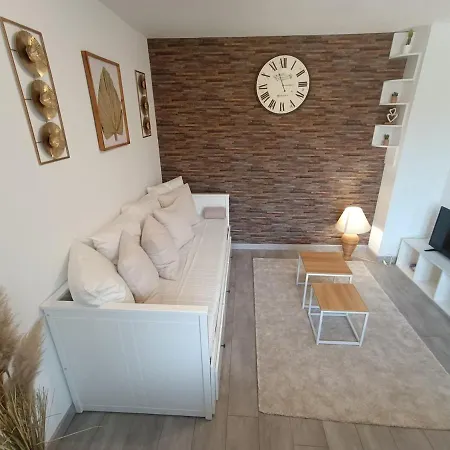 Cosy 55 M2 Dans Dependance Avec Jardin Tatil Evi Sarreguemines